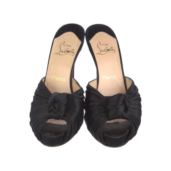 ❤️Christian Louboutin Satin Heels❤️ - Picture 3 of 5